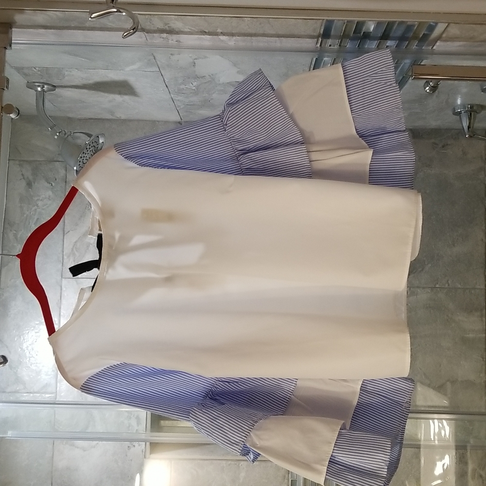 White blouse with blue and white stripe sleeves. Size Meduim
